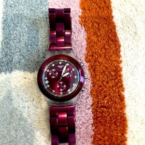 burgundy swatch